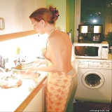 moms who walk naked through the house
