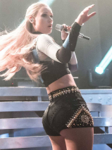 Iggy Azalea ass worship