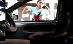 Dude is jerking off in his car and watches what the ladies