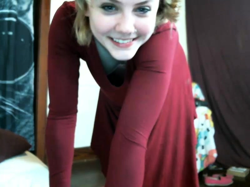 Cute nympho teen webcam striptease