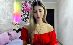 Blonde Teen Solo Masturbating On Webcam